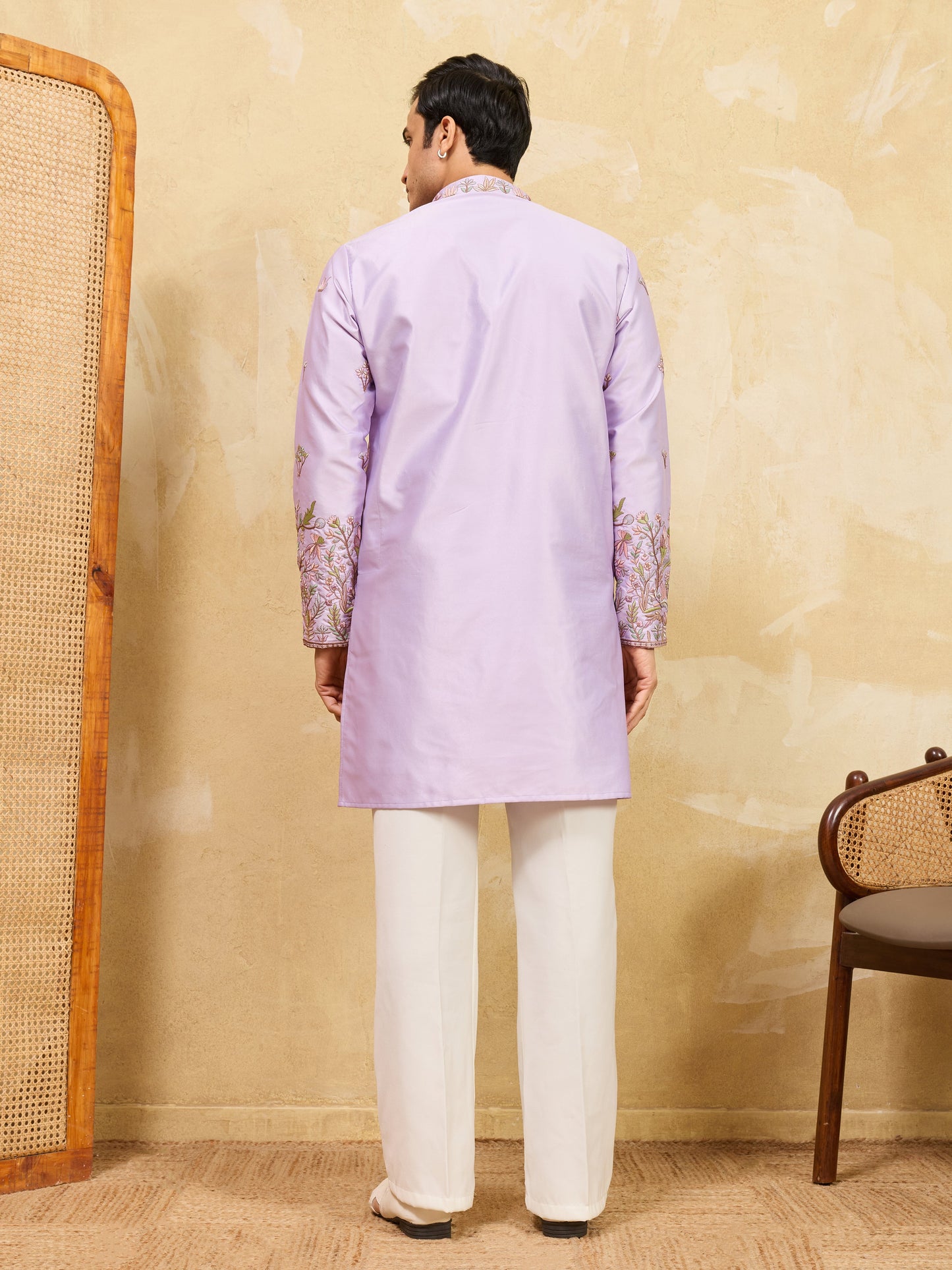 Trendy Lavender Viscose Silk Thread Embroidery Kurta Pant Set