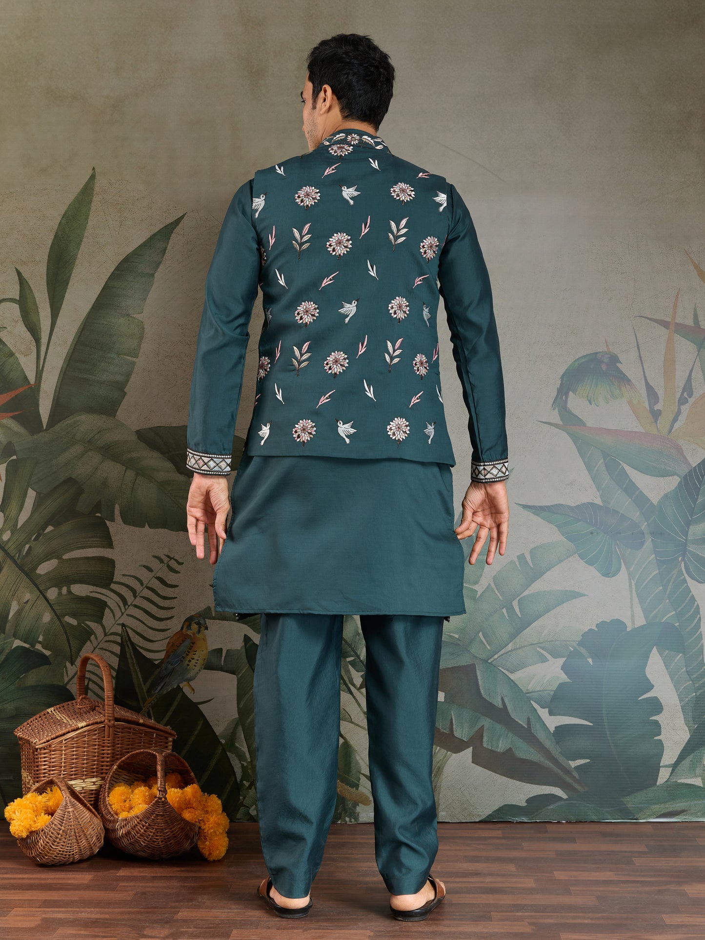 Traditional Green Kurta Pajama with Stylish Open Jacket