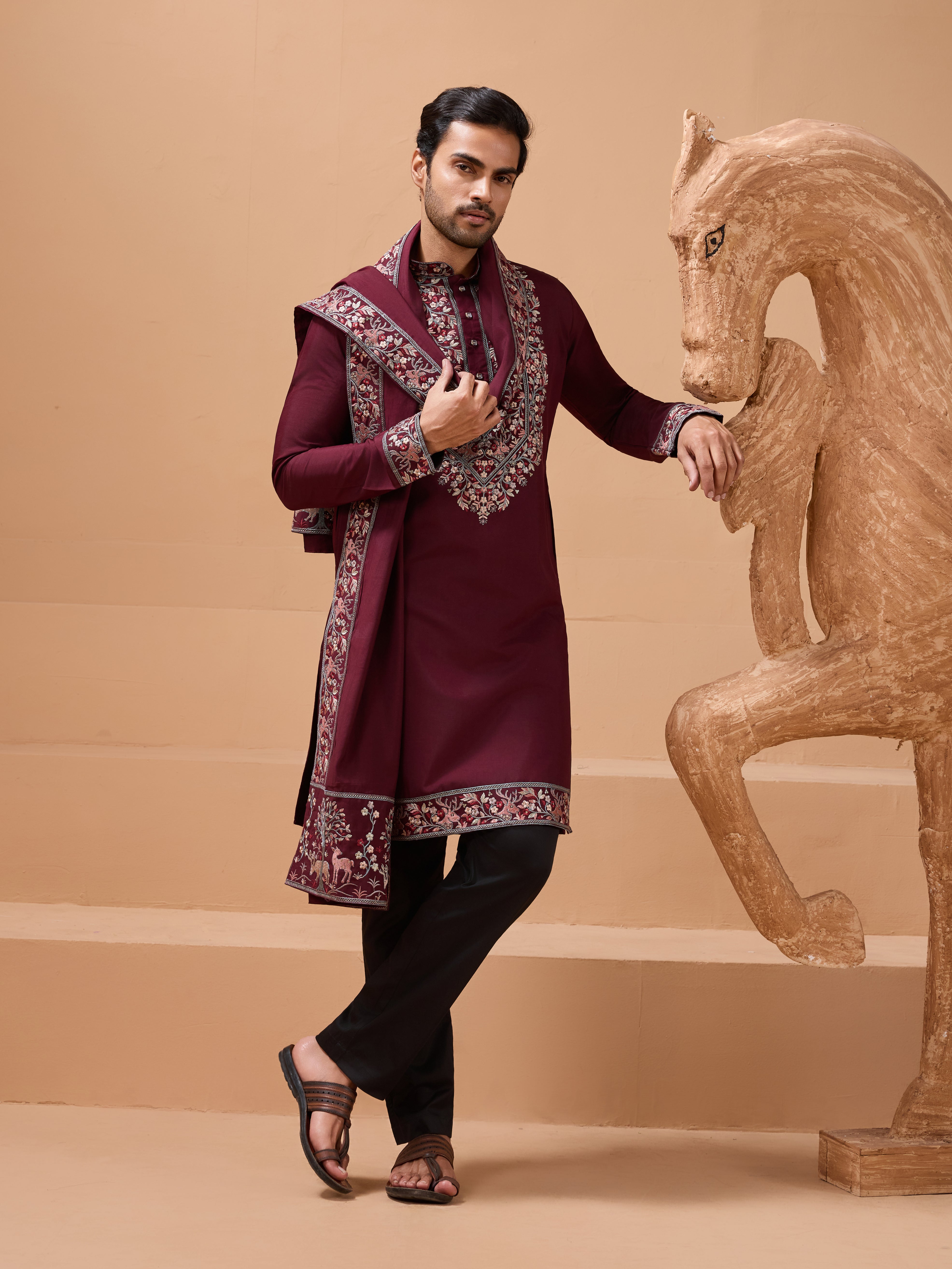 SigLatest nature Maroon Kurta and Dupatta for Mens Wear