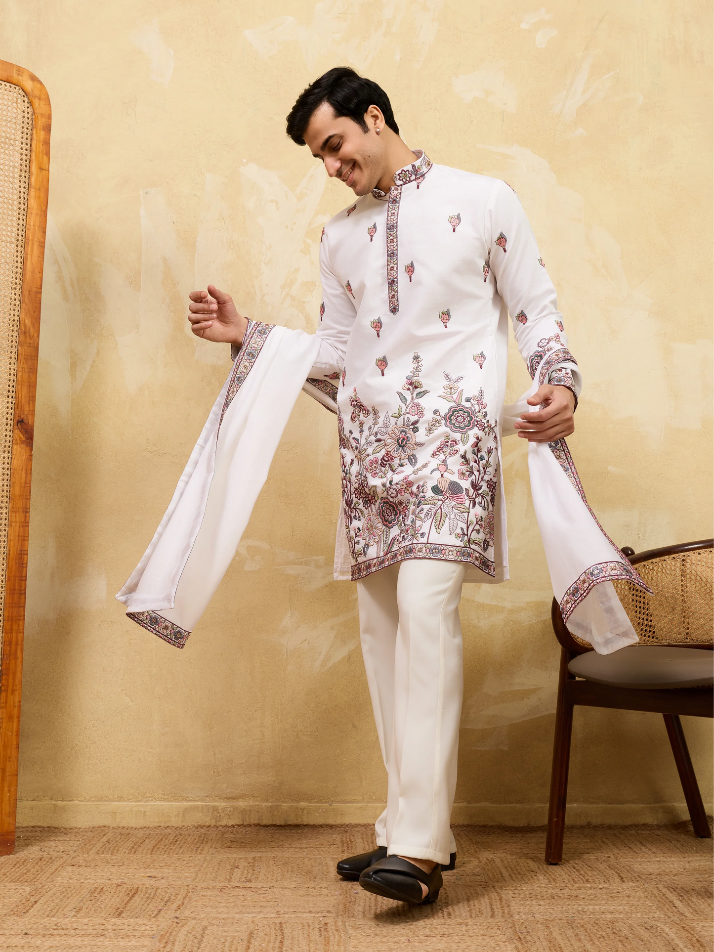 Traditional White Viscose Silk Wedding Kurta and Dupatta for Men