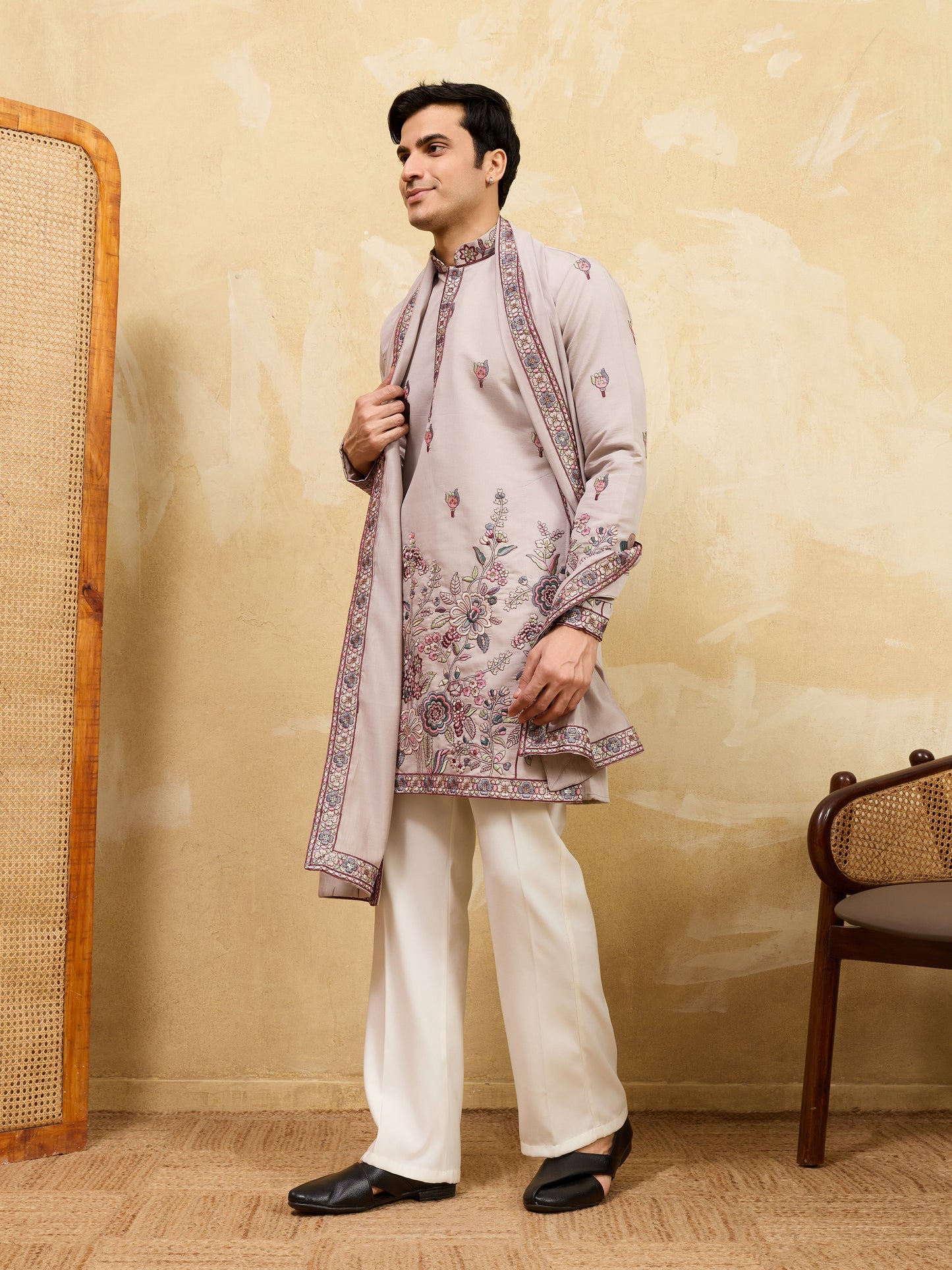 Royal Dusty Lavender Viscose Silk Embroidered Kurta with Dupatta