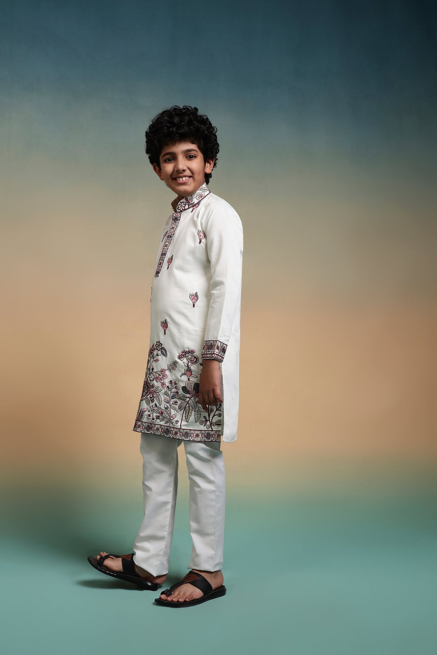 Classic White Embroidered Work Kurta Set Perfect For Festive